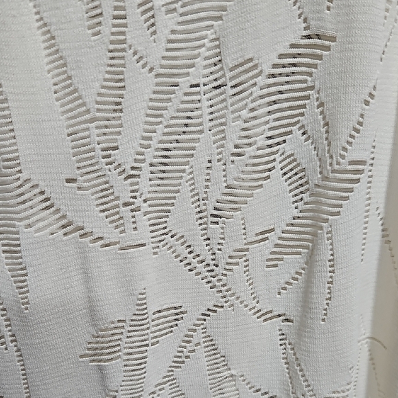 Chic Cream V-Neck Women's Tunic/Swim Suit Cover-up. - Picture 2 of 5